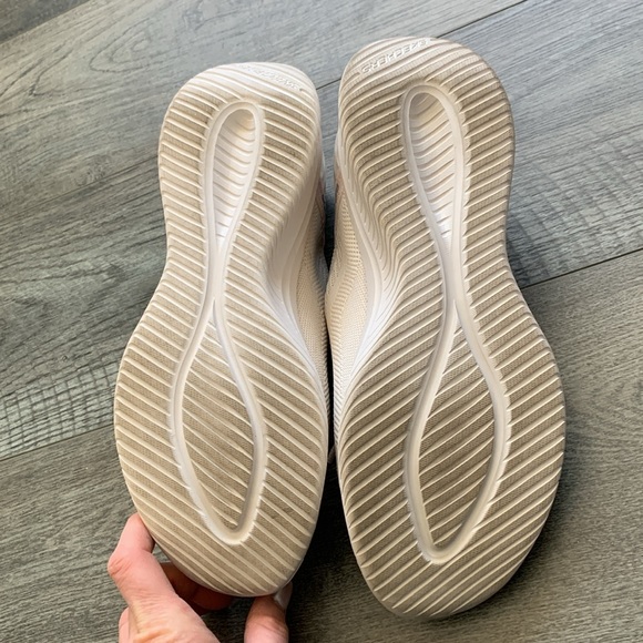 Sketchers Slip-ins - Picture 7 of 7